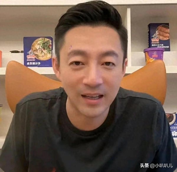 千宏财富 汪小菲带孩子过六一 一家四口整整齐齐！吃高级烤肉黑松露鱼子酱